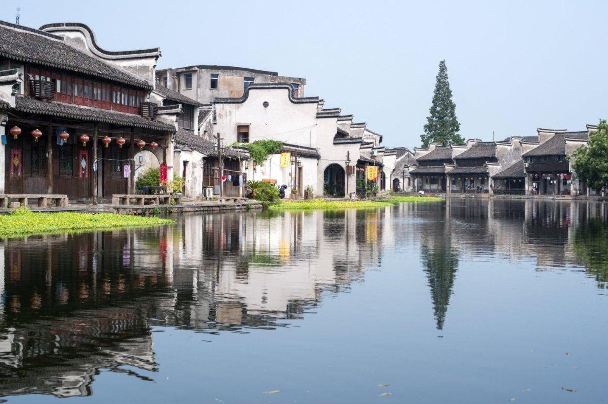 身上突然长出一个个圆形的淤青是怎么回事？游戏画面